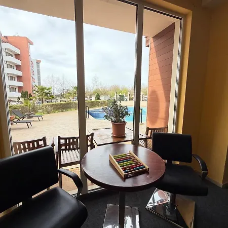 Appartement Omega K Ravda